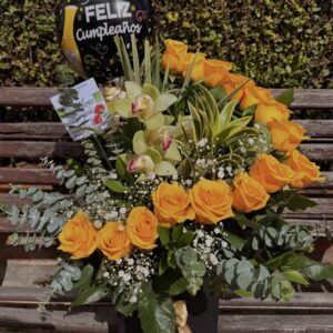 Caja Deluxe de rosas y orquídeas